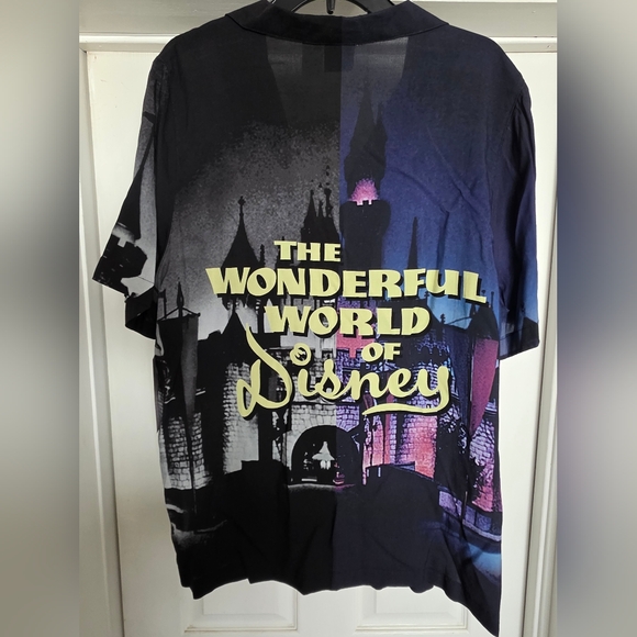 NWT Disneyland Disney Wonderful World Of Disney Shirt XLarge Unisex - Picture 1 of 5